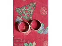 Silver earrings. I'm listing over 100 auctions. Take a look