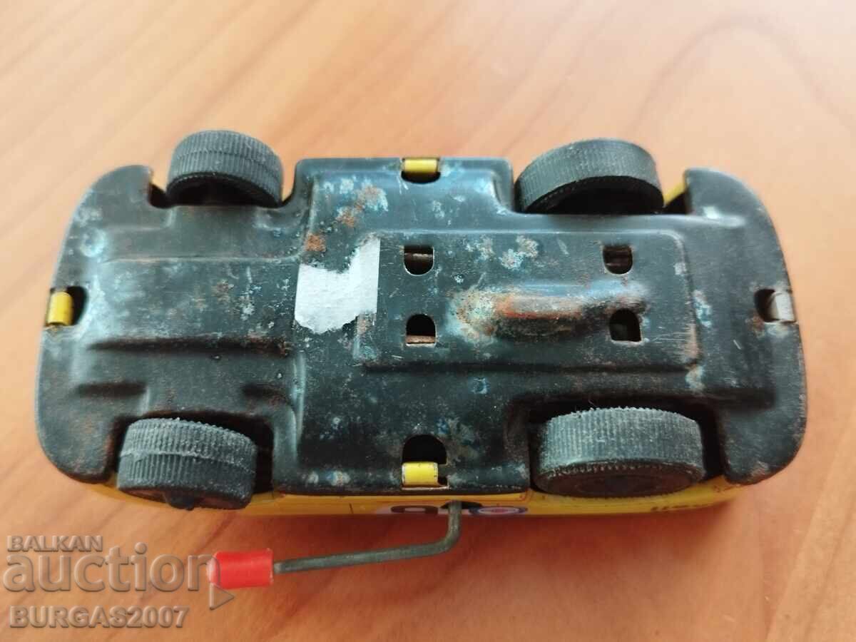 Стара ламаринена играчка, кола - 5 Стара ламаринена играчка, кола - 5