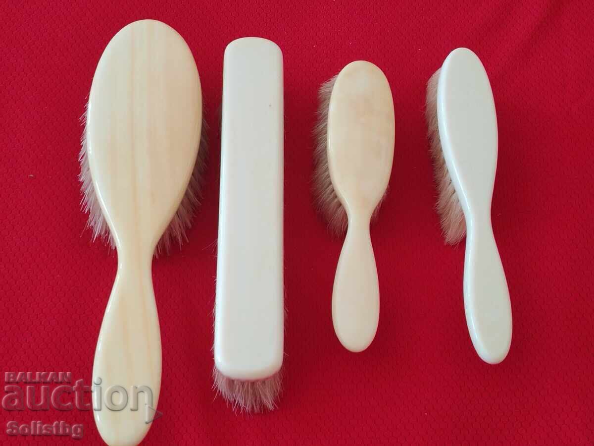 Clothes and Hair Beads, Ivory