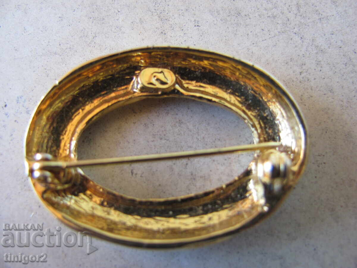 Доставка на Красива Брошка с изумруди (смарагди ),цирконии,маркировка