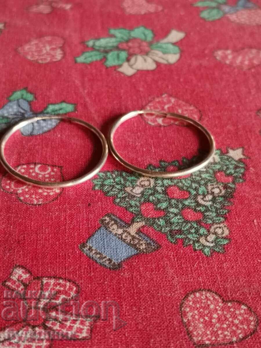 Silver earrings. I'm listing over 100 auctions. Take a look Silver earrings. I'm listing over 100 auctions. Take a look