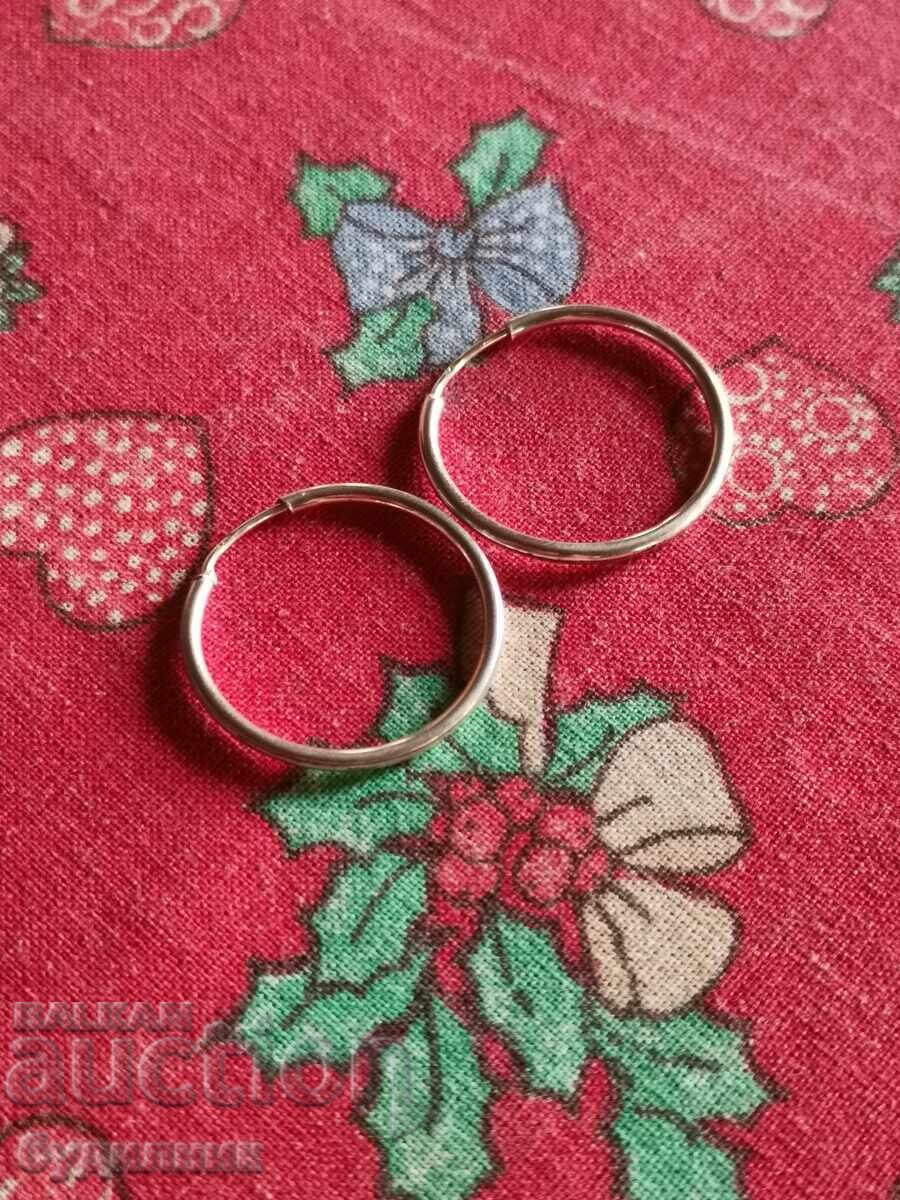 Delivery of Silver earrings. I'm listing over 100 auctions. Take a look