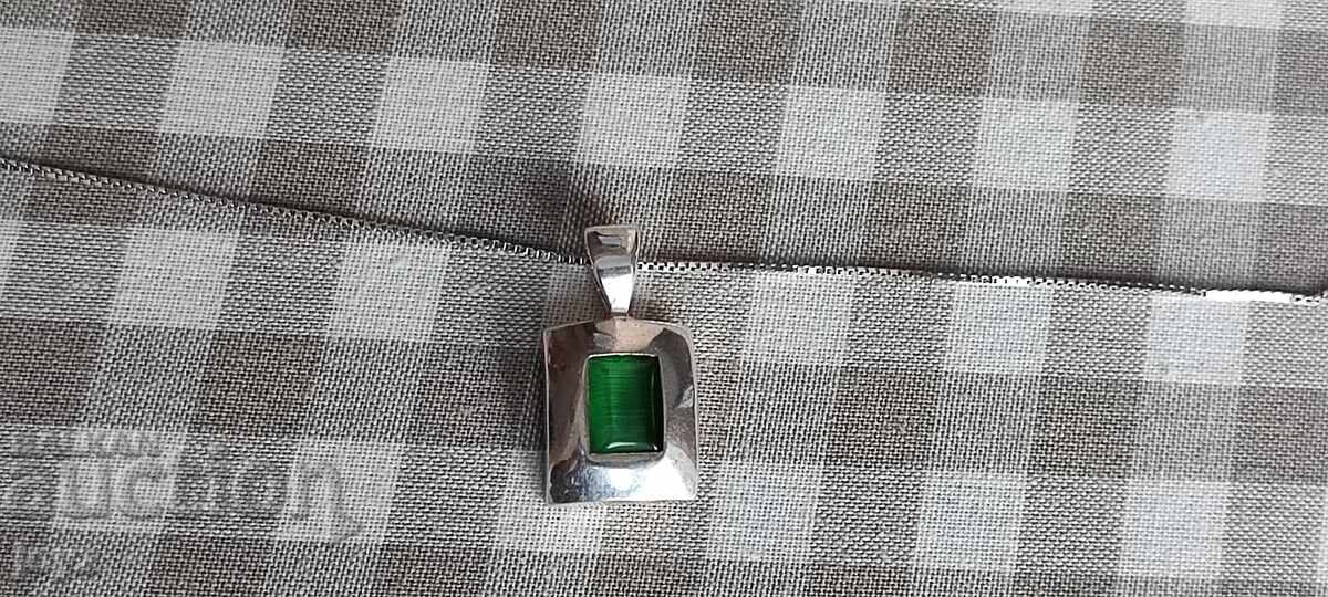 SILVER PENDANT GREEN STONE 2.5 g./925 SALVATION