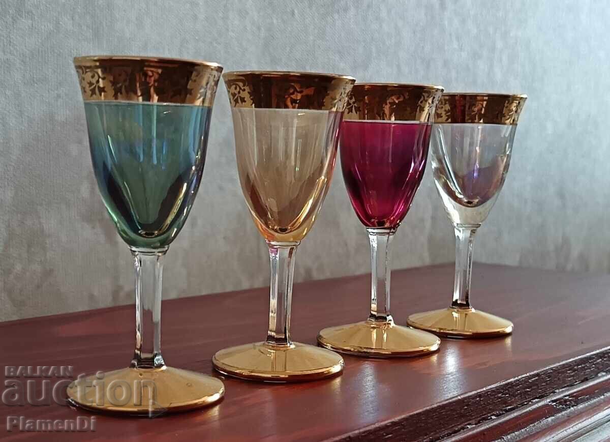 Auction Lot, set of retro cups Auction Lot, set of retro cups