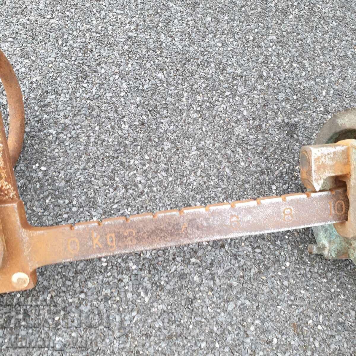 Auction  Old Swedish scales