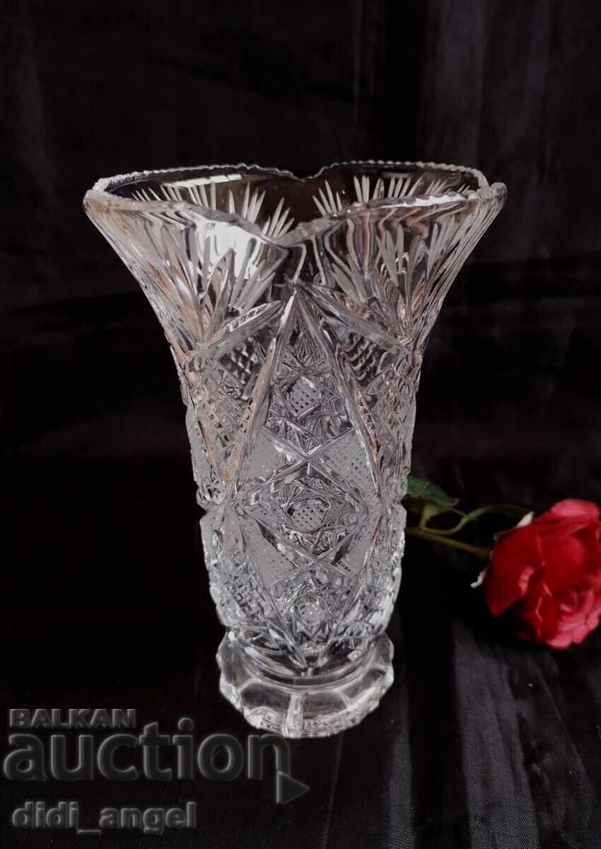 Κρυστάλλινο βάζο