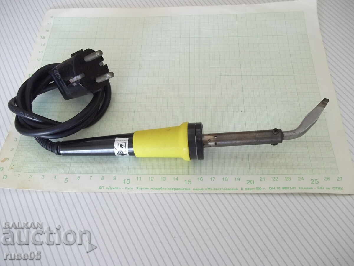 Поялник електрически работещ с цена 10.00 лв. | € 5.11