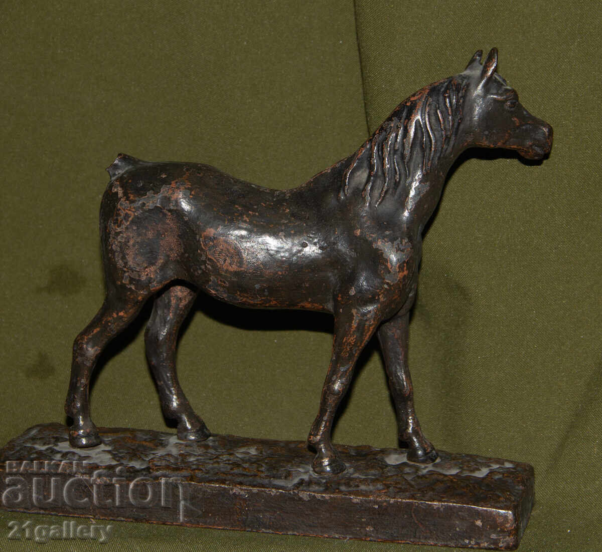 Παράδοση Παλαιό χάλκινο γλυπτό άγαλμα άλογο