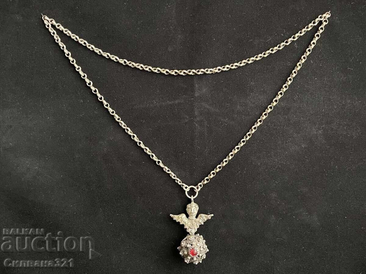 Παράδοση Αναγεννησιακά ασημένια κοσμήματα