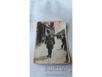 Φωτογραφία Σόφιας Αξιωματικός στο πεζοδρόμιο