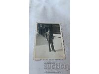 Снимка София Мъж на тротоара