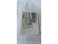 Φωτογραφία Σοφία Δύο γυναίκες και ένα κοριτσάκι σε μια βόλτα