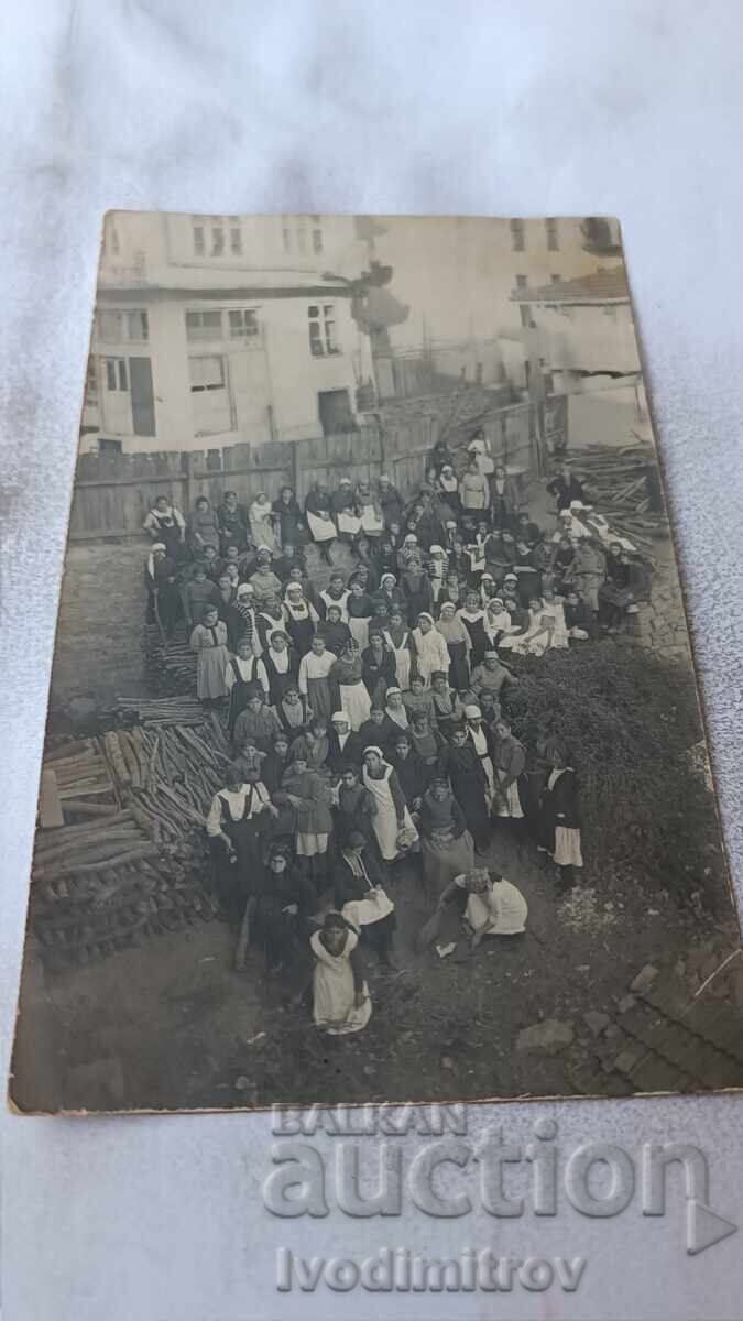 Φωτογραφία Σόφια Μαθητές στην αυλή του σχολείου