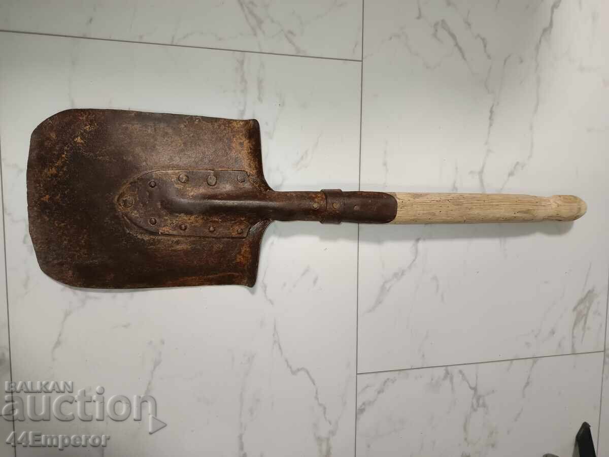 Окопна лопатка от първата световна война с цена 70.00 лв. | € 35.79