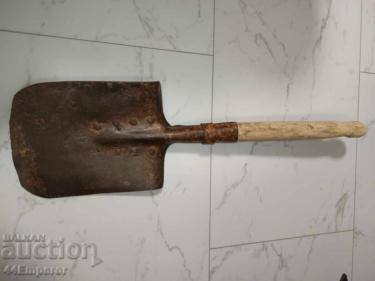 Окопна лопатка от първата световна война