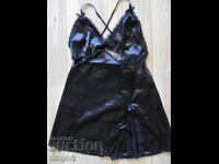 Nouă cămașă de noapte neagră din satin, măs. M