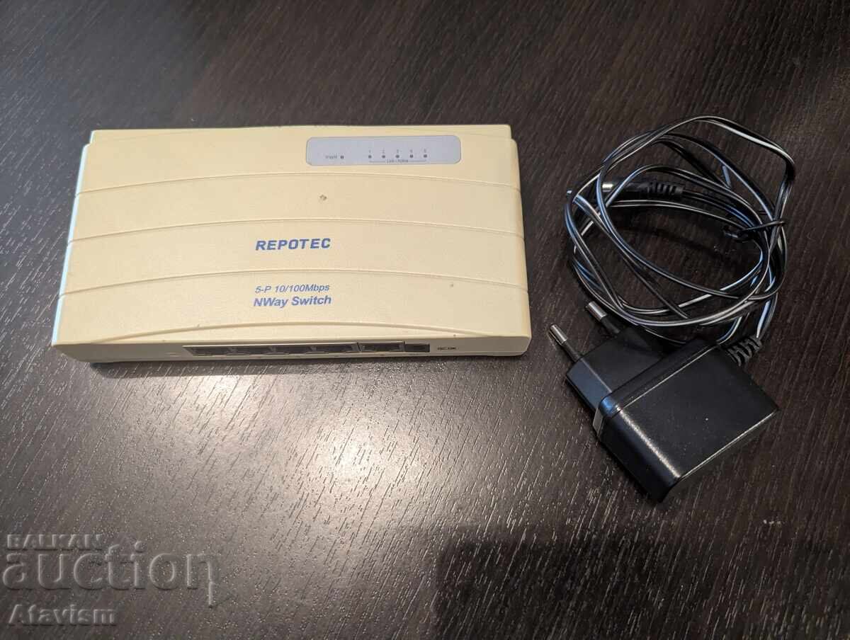 Repotec 5-Port 10/100Mbps NWay Switch Repotec 5-Port 10/100Mbps NWay Switch