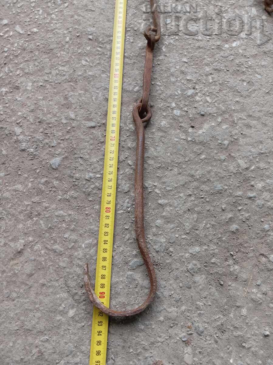 Lant vechi forjat cu carlig pentru cupru harania cupru cu preț 41.00 BGN | € 20.96