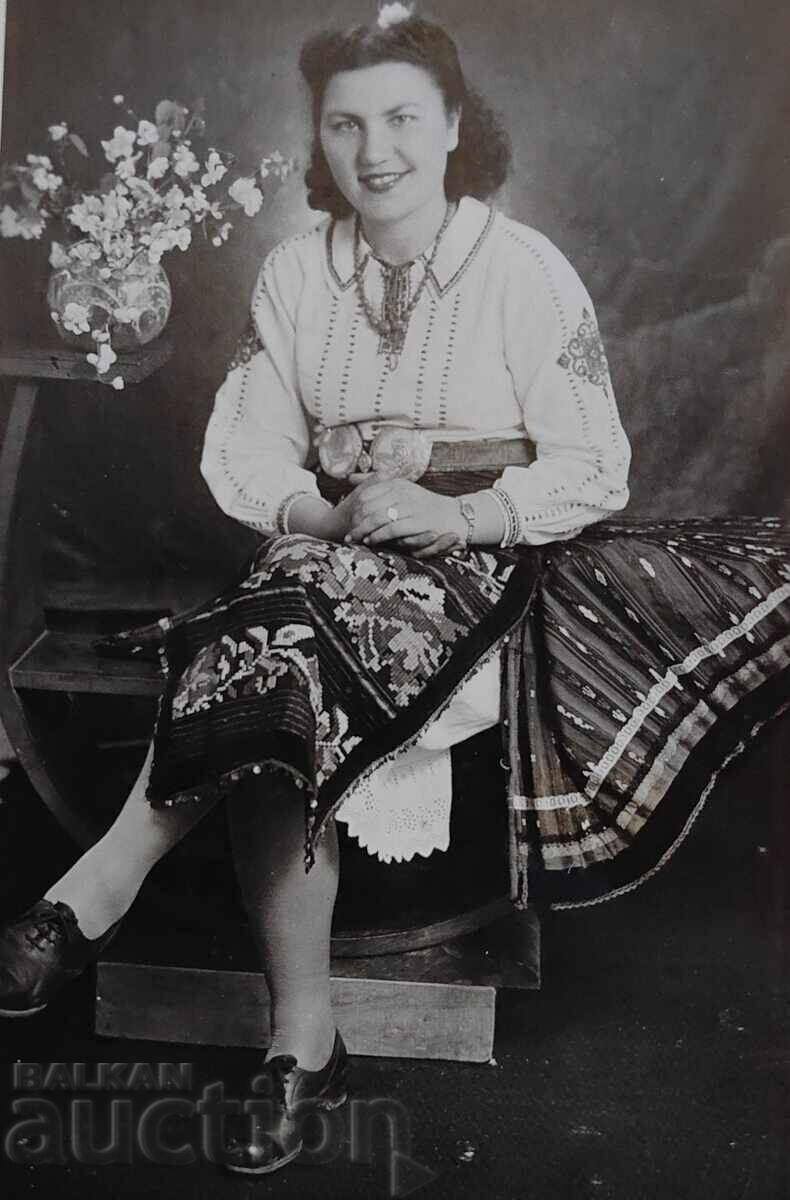 NORTH PAFTY PISHTIMAL ΦΟΡΕΙ ΠΟΔΙΑ ΠΟΥΚΑΜΙΣΟ ΓΥΝΑΙΚΕΙΑ ΦΩΤΟ NORTH PAFTY PISHTIMAL ΦΟΡΕΙ ΠΟΔΙΑ ΠΟΥΚΑΜΙΣΟ ΓΥΝΑΙΚΕΙΑ ΦΩΤΟ