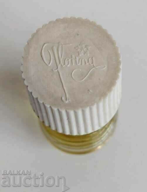 Аукцион . РЯДЪК СОЦ ПАРФЮМ ОДЕКОЛОН ЛАМПА СОЦА СССР