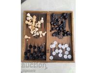 TABLĂ DE ȘAH DIN LEMN, PIROGRAFAT, SET