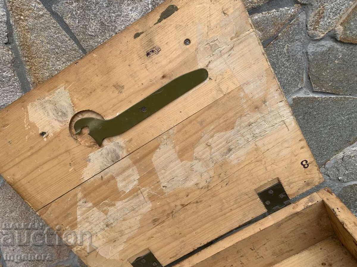 AMMUNITION BOX MILITARY BOX - 6 AMMUNITION BOX MILITARY BOX - 6