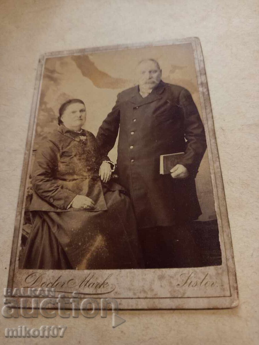 Photo cardboard photography Doctor Mark Svishtov