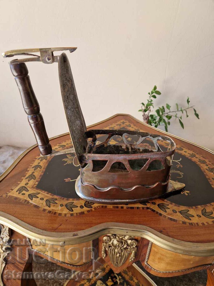 Fier de călcat antic mare, de colecție, din bronz și alamă - 6 Fier de călcat antic mare, de colecție, din bronz și alamă - 6