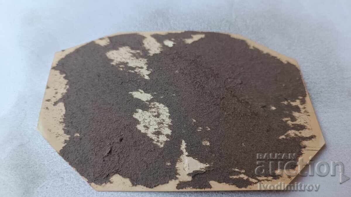 Φωτογραφία Μεσημβρία Άνδρες γυναίκες και παιδιά στην παραλία με τιμή 2.65 BGN | € 1.35