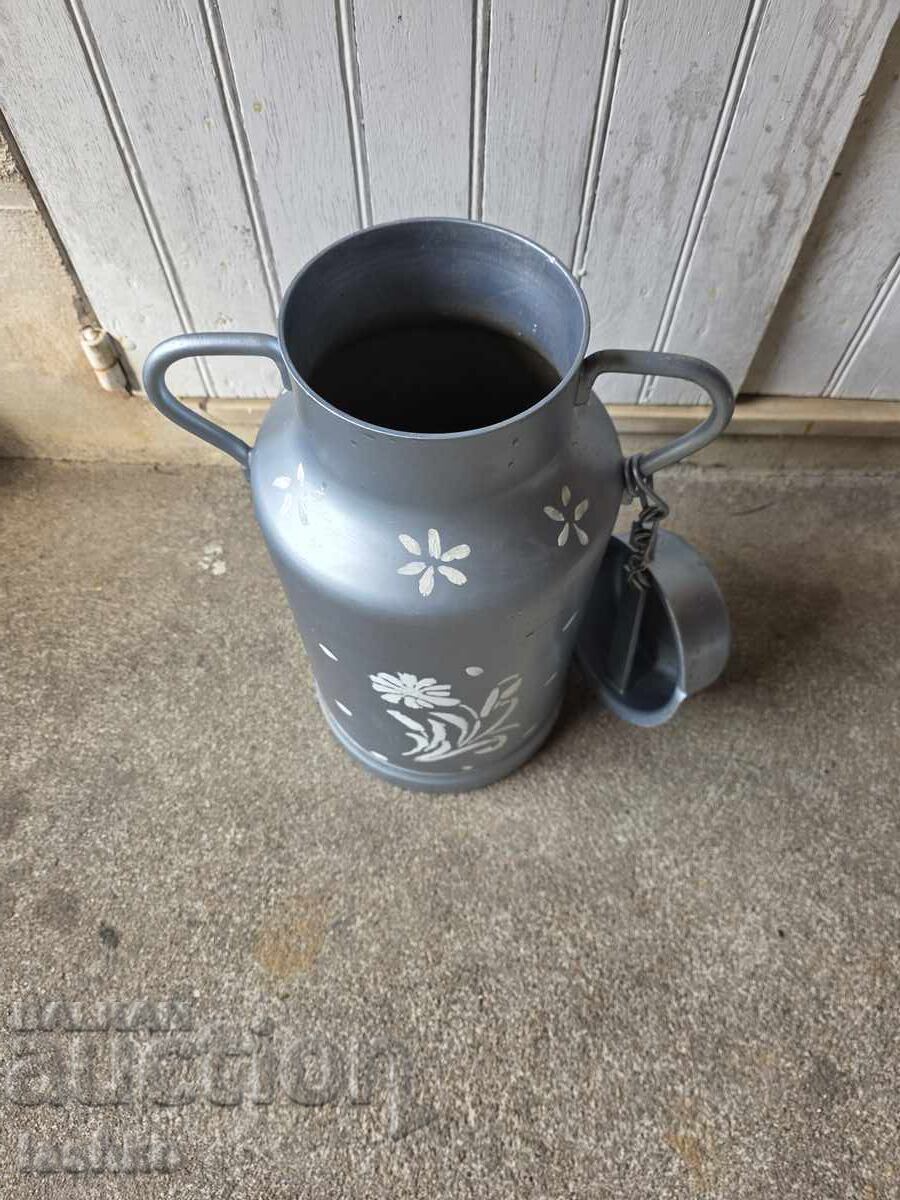 Δημοπρασία Μεγάλο Αλουμινένιο δοχείο γάλακτος