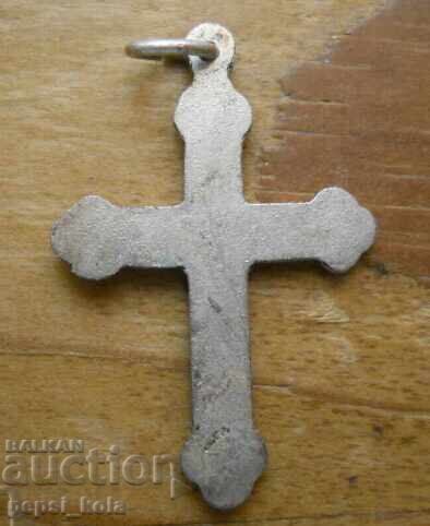 Cruce argintată cu preț € 1.00 | 1.96 BGN Cruce argintată cu preț € 1.00 | 1.96 BGN