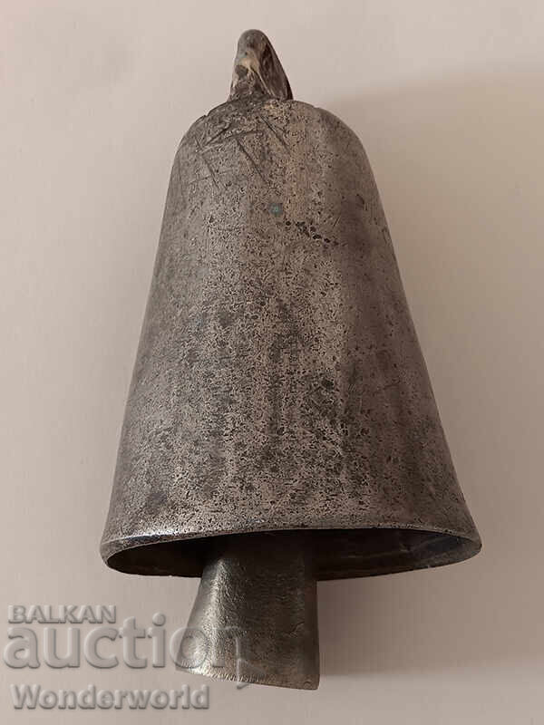 Very old and sturdy Revival-era cauldron