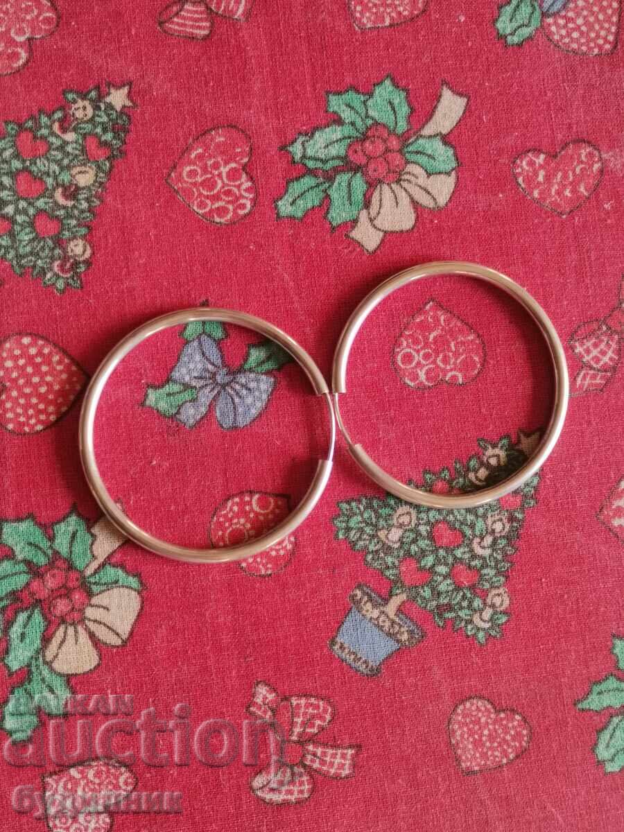 Silver earrings. I'm listing over 100 auctions. Take a look and stay tuned Silver earrings. I'm listing over 100 auctions. Take a look and stay tuned