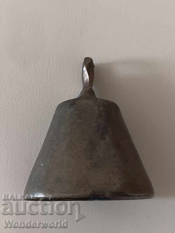 Παλιό μικρό κουδούνι-καμπάνα