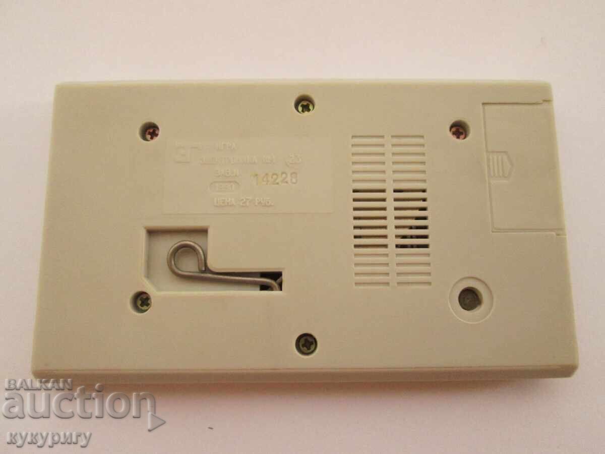 Auction Old Russian Electronic LCD Game AUTOSLALOM Auction Old Russian Electronic LCD Game AUTOSLALOM