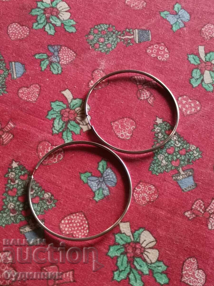 Silver earrings. I'm listing over 100 auctions. Take a look and stay tuned Silver earrings. I'm listing over 100 auctions. Take a look and stay tuned