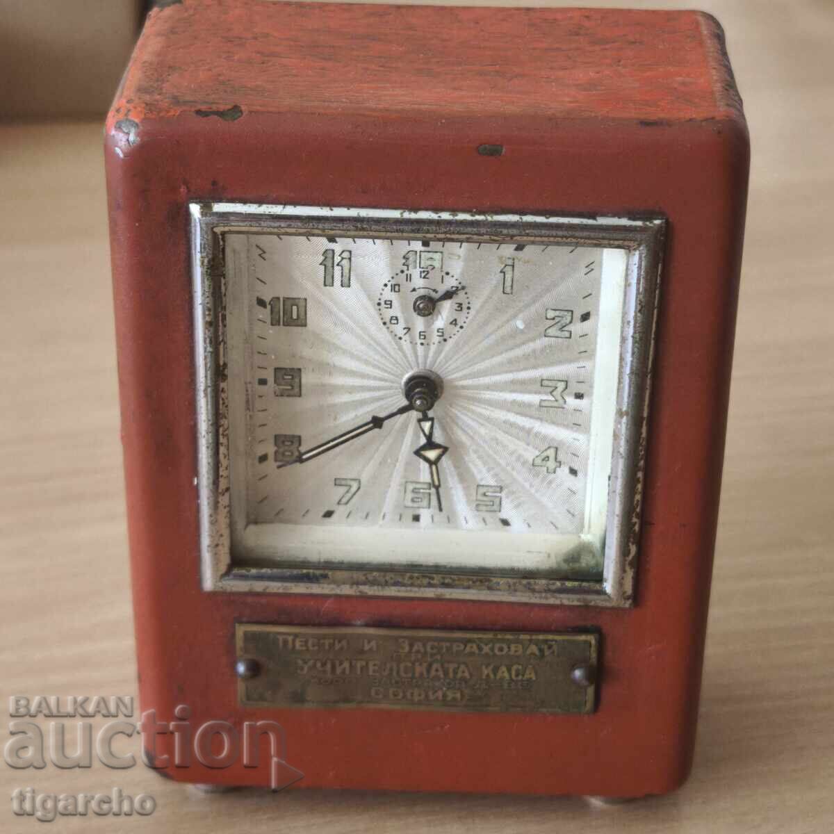 Old piggy bank clock with price 40.00 BGN | € 20.45