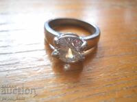 Women's ring with crystal