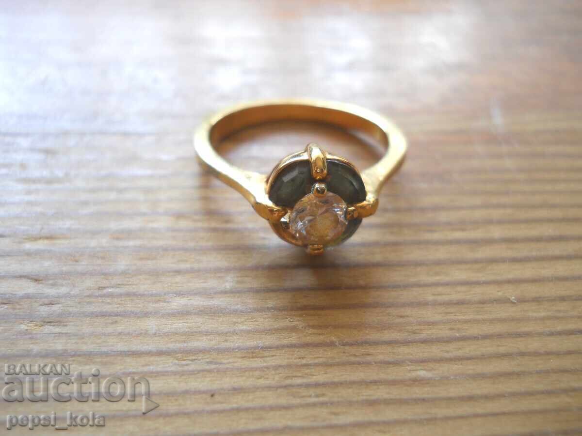Gold-plated ladies' ring with stones