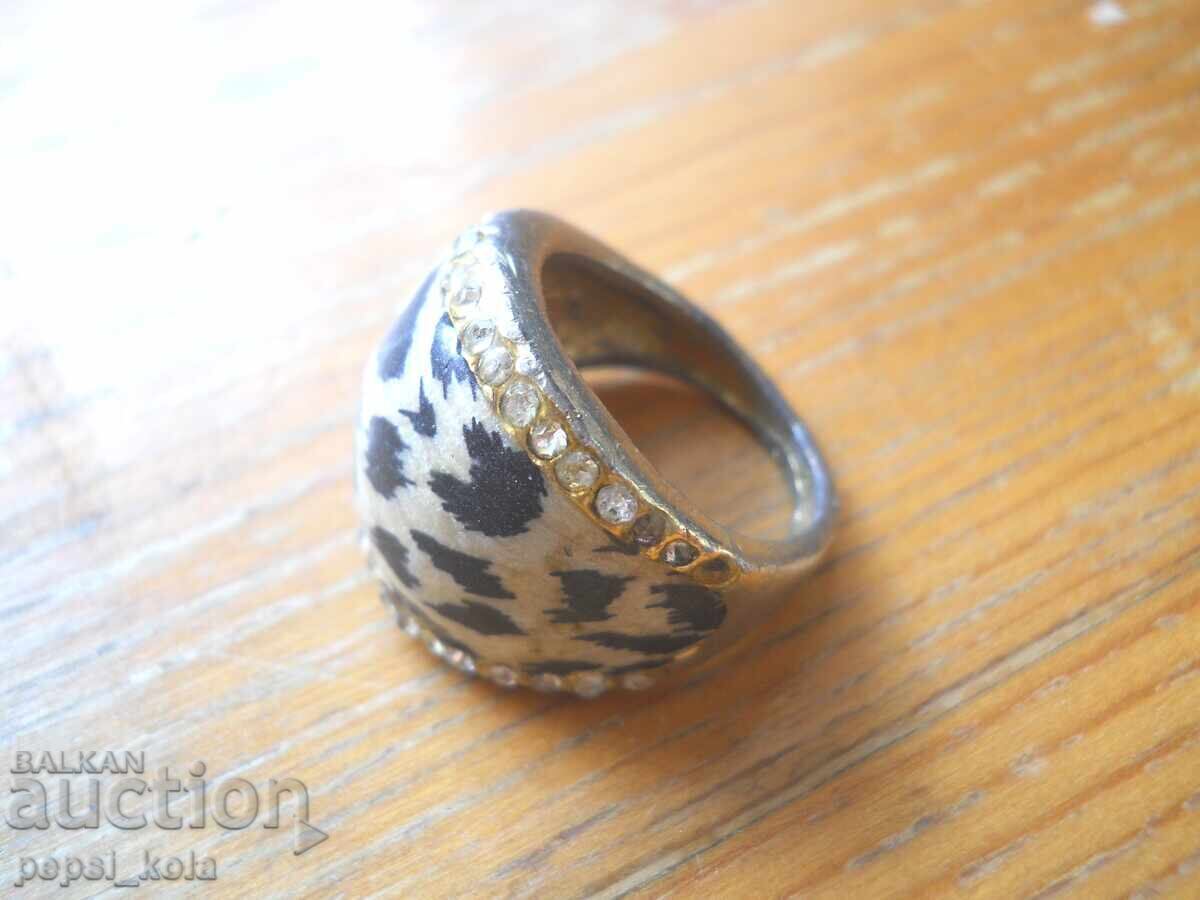 Antique Leopard-Style Ladies' Ring with price 5.00 BGN | € 2.56
