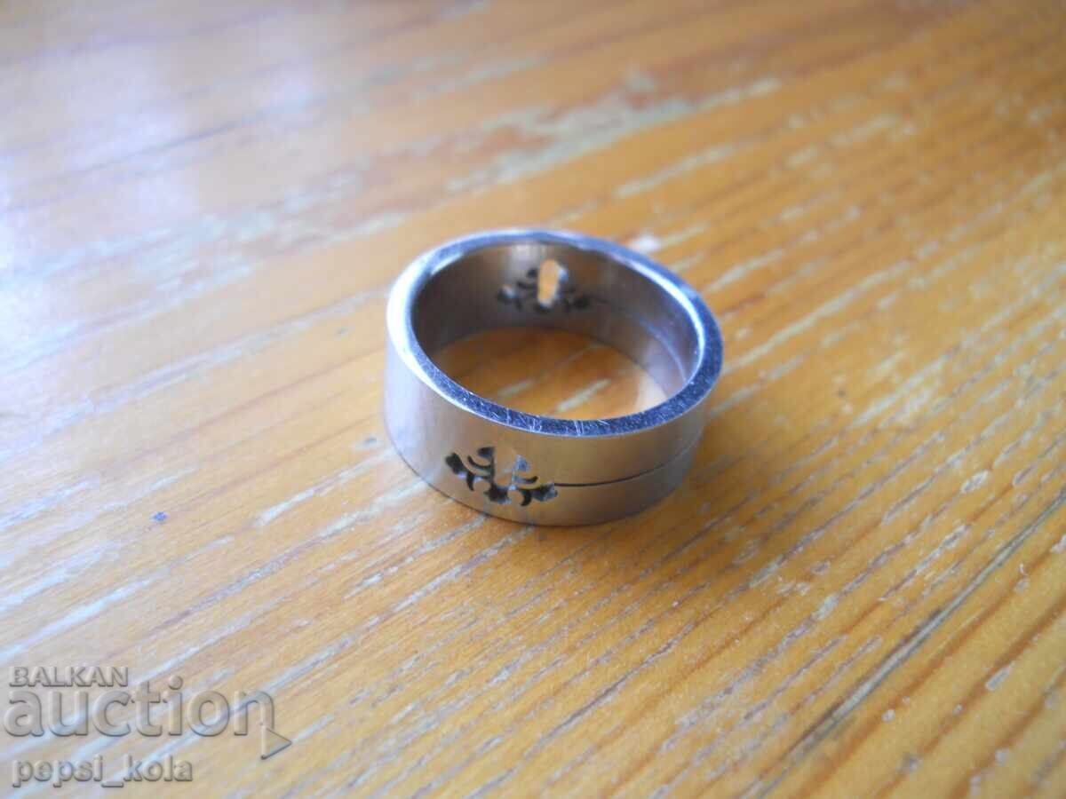 Δαχτυλίδι-βέρα από ιατρικό ατσάλι με τιμή 2.00 BGN | € 1.02 Δαχτυλίδι-βέρα από ιατρικό ατσάλι με τιμή 2.00 BGN | € 1.02