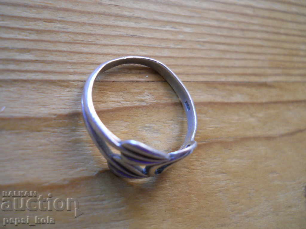 Сребърен пръстен - 2,07 гр / 925 пр с цена 10.00 лв. | € 5.11