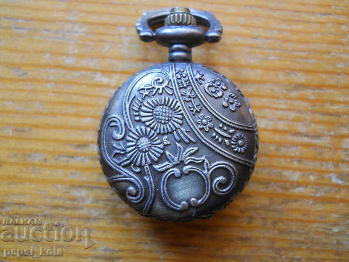 Аукцион Дамски кварцов джобен часовник