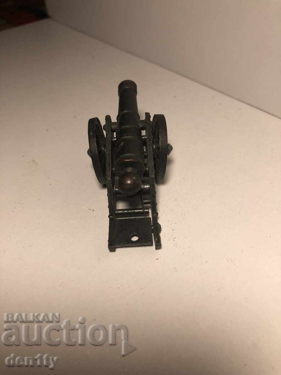 миниатюрно метално оръдие с цена 9.00 лв. | € 4.60