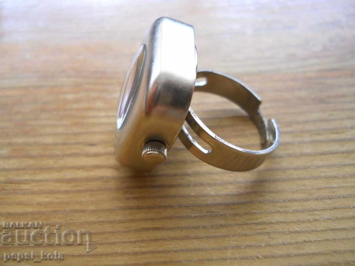 Women's Quartz Ring Watch "Diva" with price 3.00 BGN | € 1.53 Women's Quartz Ring Watch "Diva" with price 3.00 BGN | € 1.53