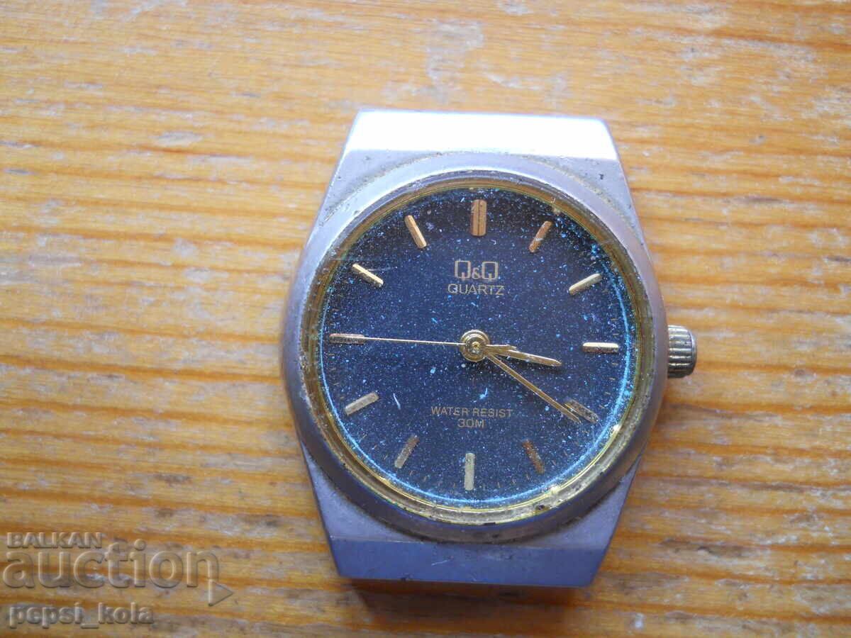 Women's Quartz Watch "Q&Q"