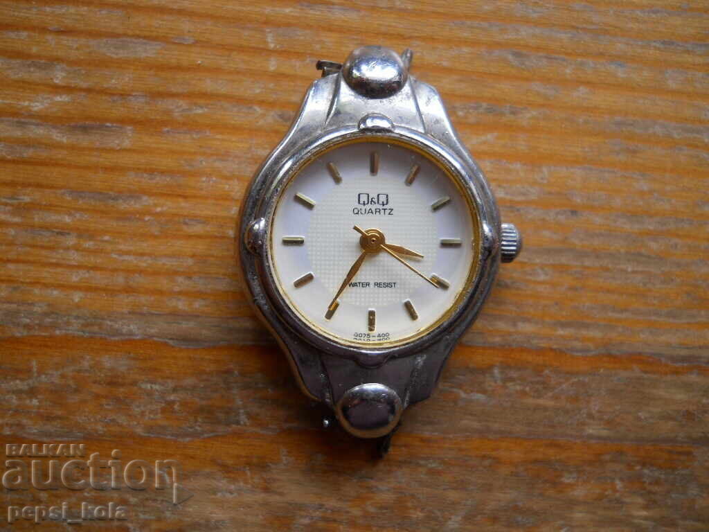 Women's Quartz Watch "Q&Q"