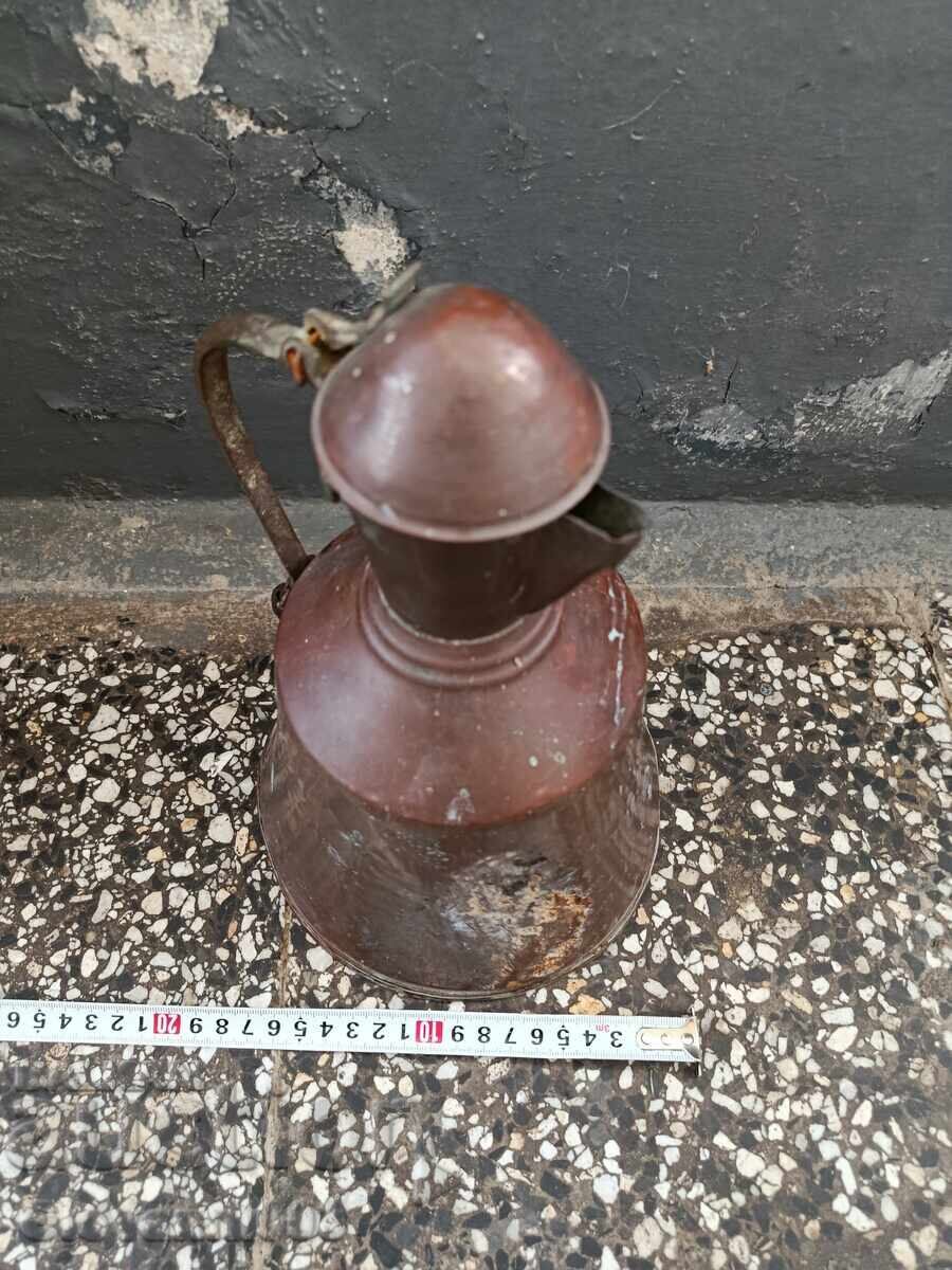 Стар меден ибрик