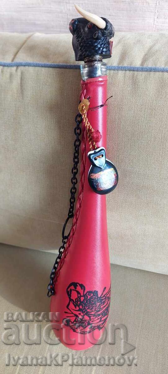 Sticlă îmbrăcată în piele pentru cunoscători, excelentă - 7