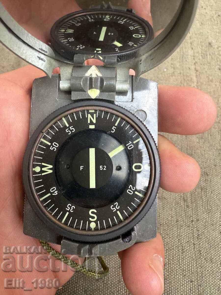Немски войнишки компас с цена 55.00 лв. | € 28.12